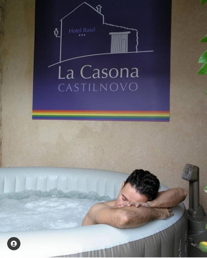 La Casona De Castilnovo - Gay Men Only Pension Valdesaz Buitenkant foto